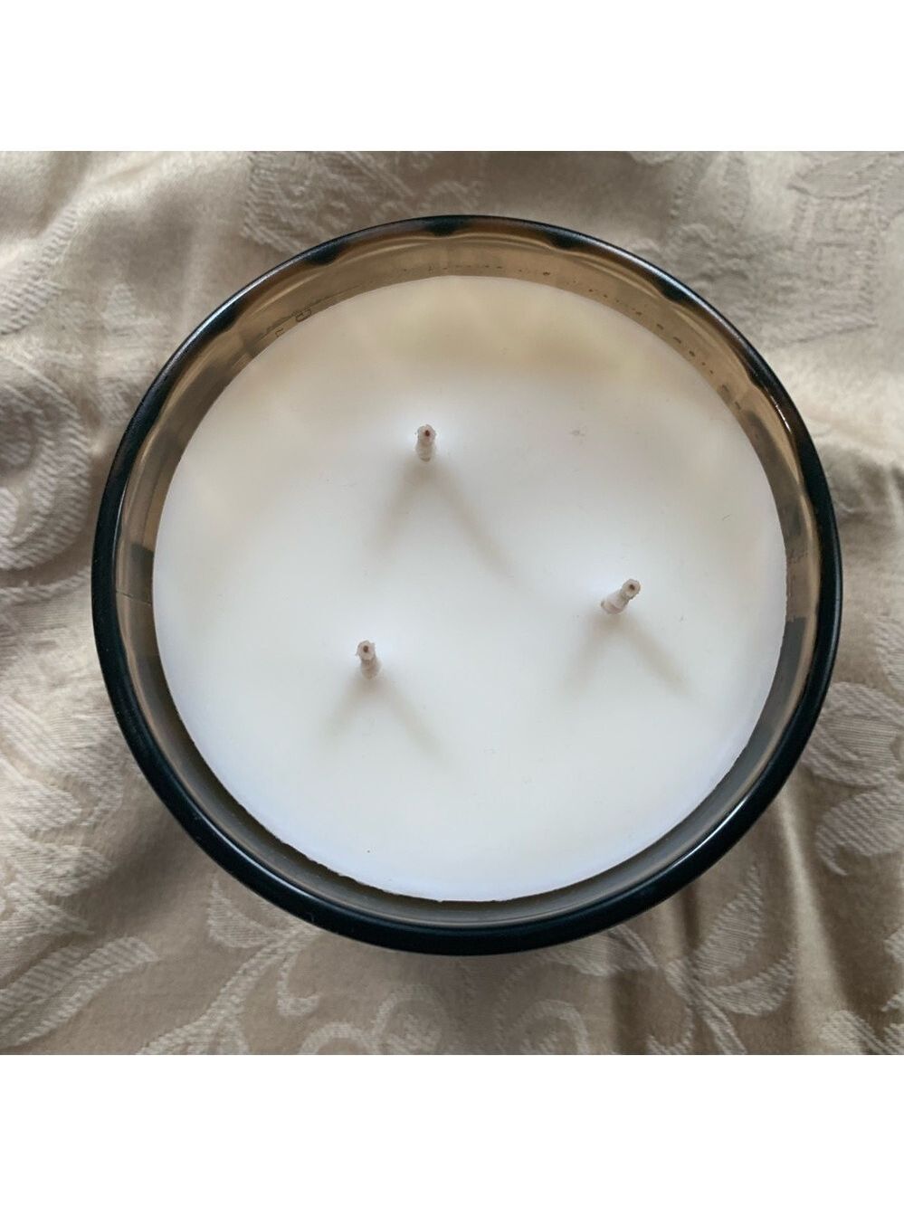 White Barn Harvest Gathering 3 Wick Candle - Picture 3 of 4